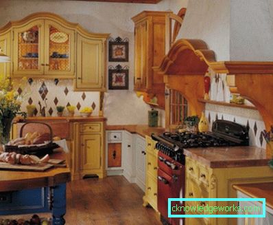 143-Kuhinja v zasebni hiši - 100 fotografij